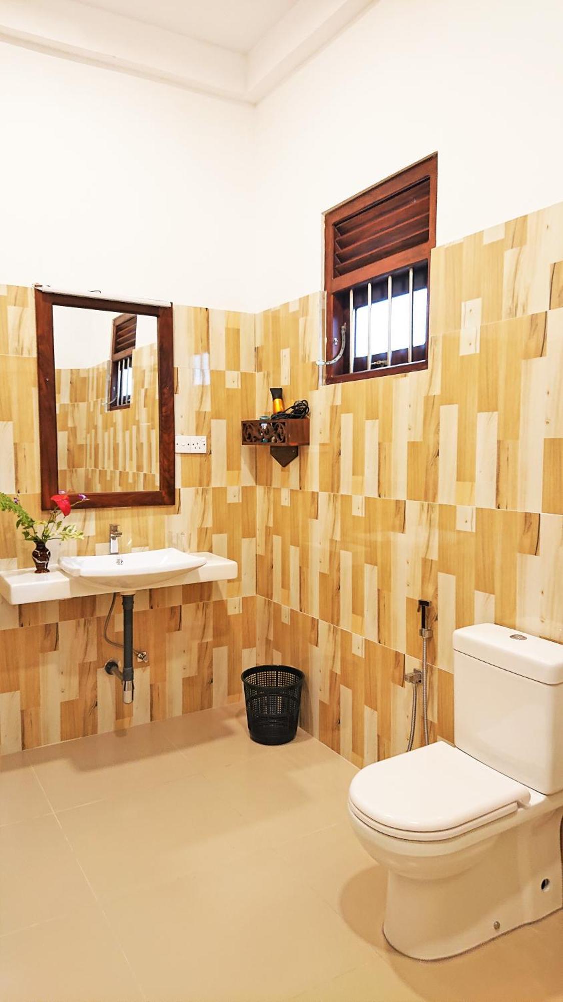 Tropical Inn Мирисса Экстерьер фото